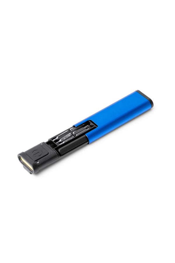 Carpix multi-tool with flashlight