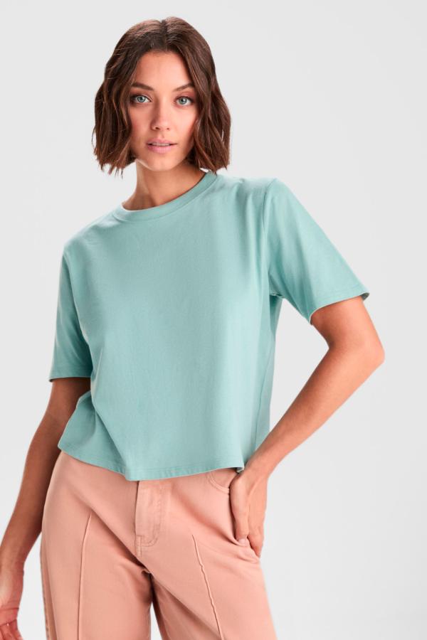 Dominica Loose Fit T-Paita